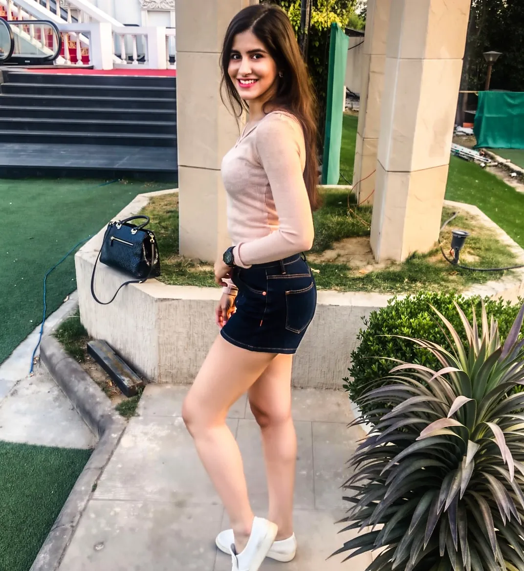 Independent Escorts In Delhi